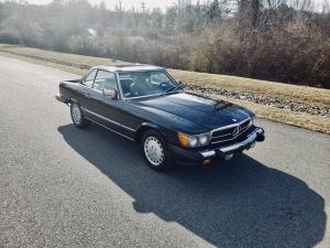 Mercedes-Benz 560 SL 1986 года  (NA)